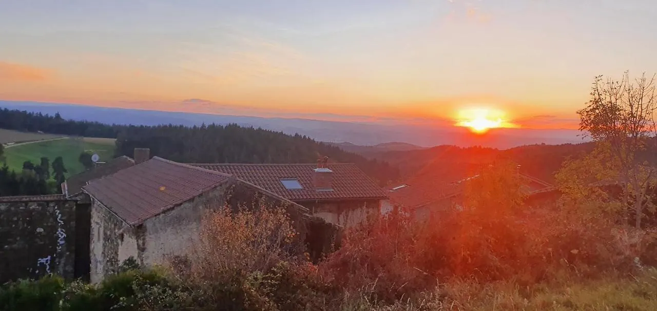 Eco-Gite Cottage Panoramique, Terrasses, Baby Foot, 150 M2 Renove Et Agrandi En 2024, Activites Proposees Champagnac-le-Vieux Holiday home