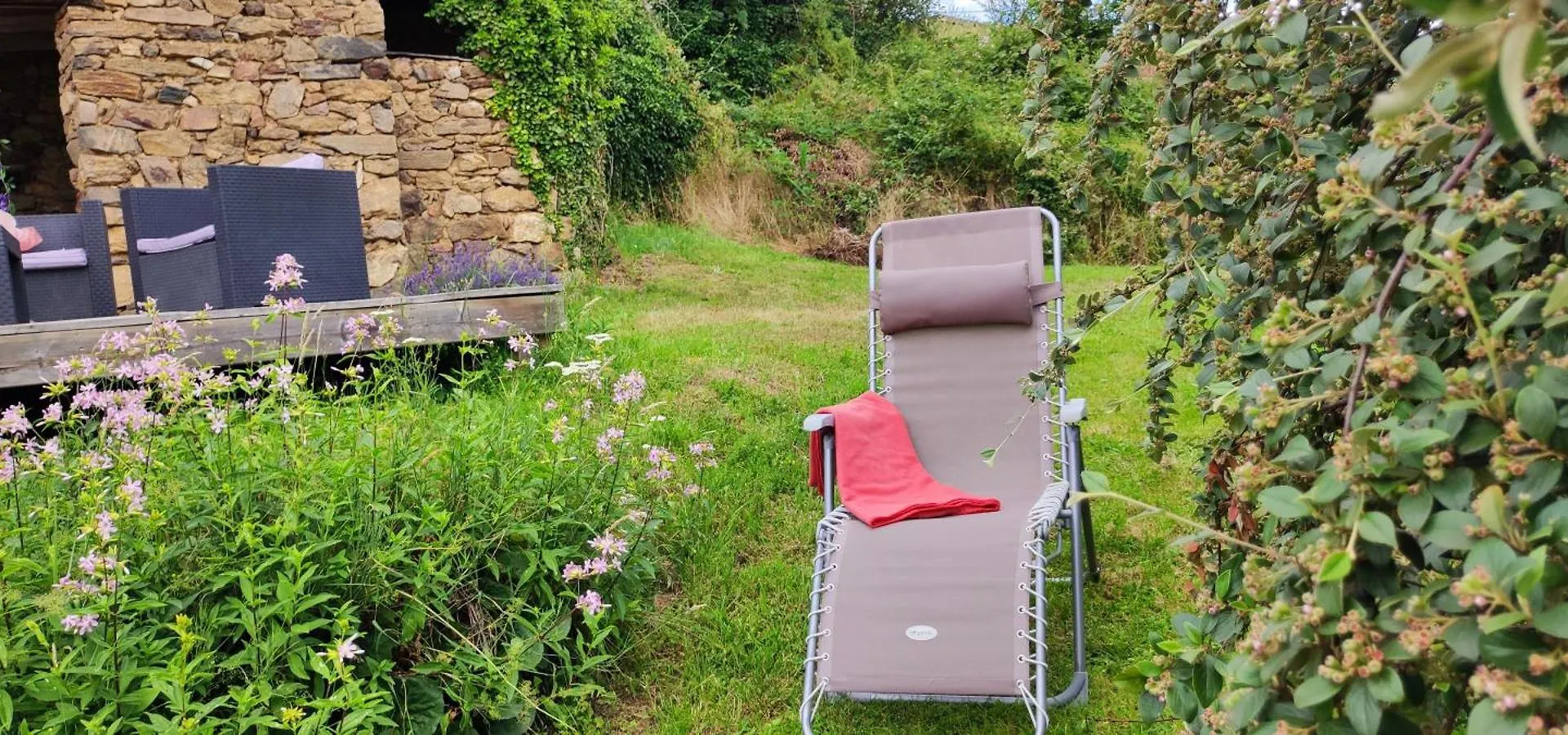 Holiday home Eco-Gite Cottage Panoramique, Terrasses, Baby Foot, 150 M2 Renove Et Agrandi En 2024, Activites Proposees Champagnac-le-Vieux