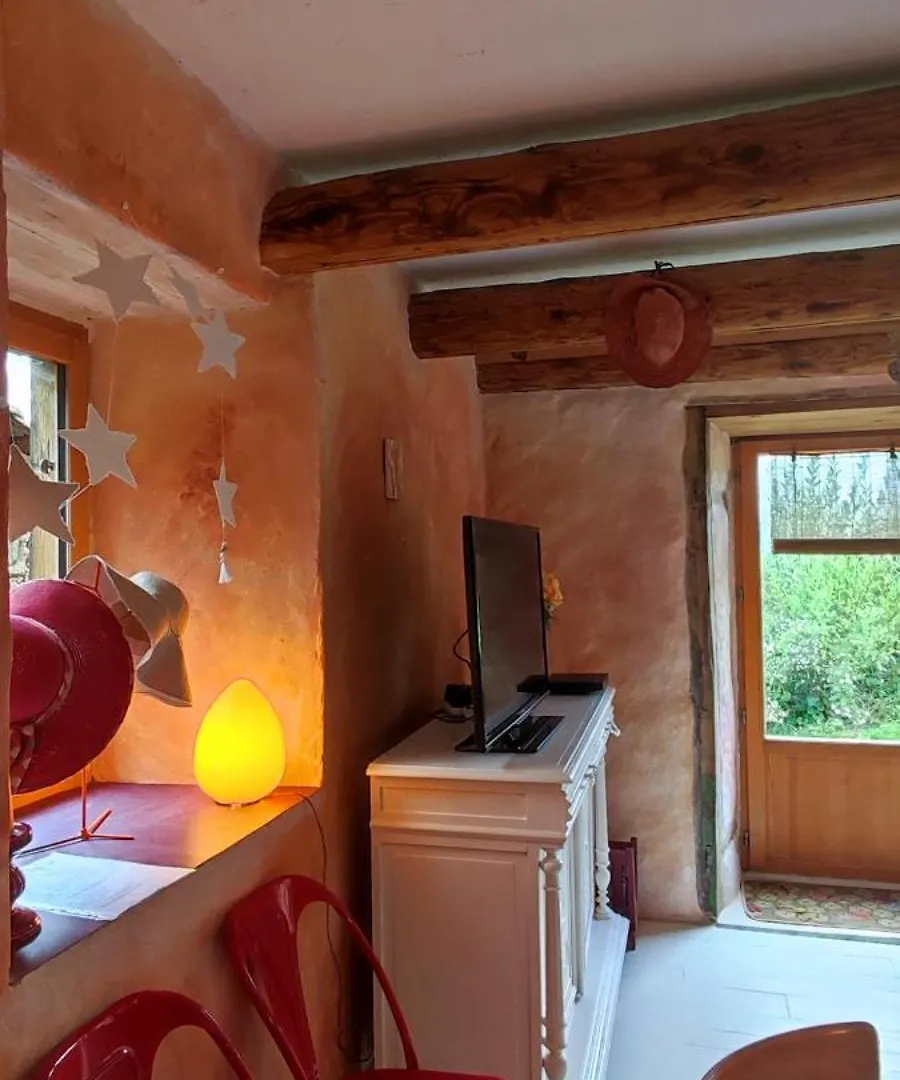 Eco-Gite Cottage Panoramique, Terrasses, Baby Foot, 150 M2 Renove Et Agrandi En 2024, Activites Proposees Champagnac-le-Vieux Holiday home