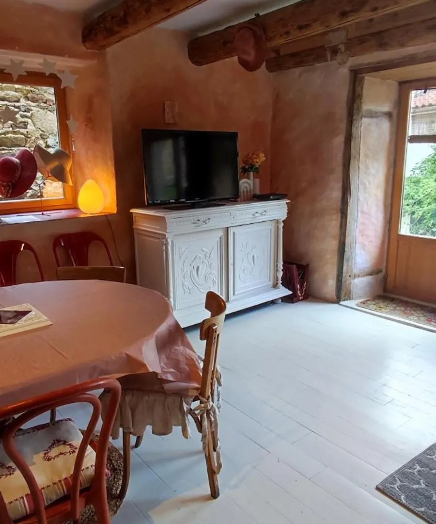 Holiday home Eco-Gite Cottage Panoramique, Terrasses, Baby Foot, 150 M2 Renove Et Agrandi En 2024, Activites Proposees Champagnac-le-Vieux France